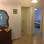 Facen Stella ליאפאדס